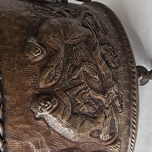 Castilian vintage monkeys large planter - Picture 3 of 12